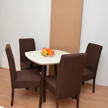 Apartment Apartman Kralj *